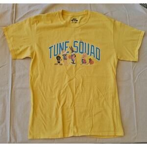 Space Jam Basketball Tune Squad Bugs & Lola Bunny Cartoon Shirt Mens M